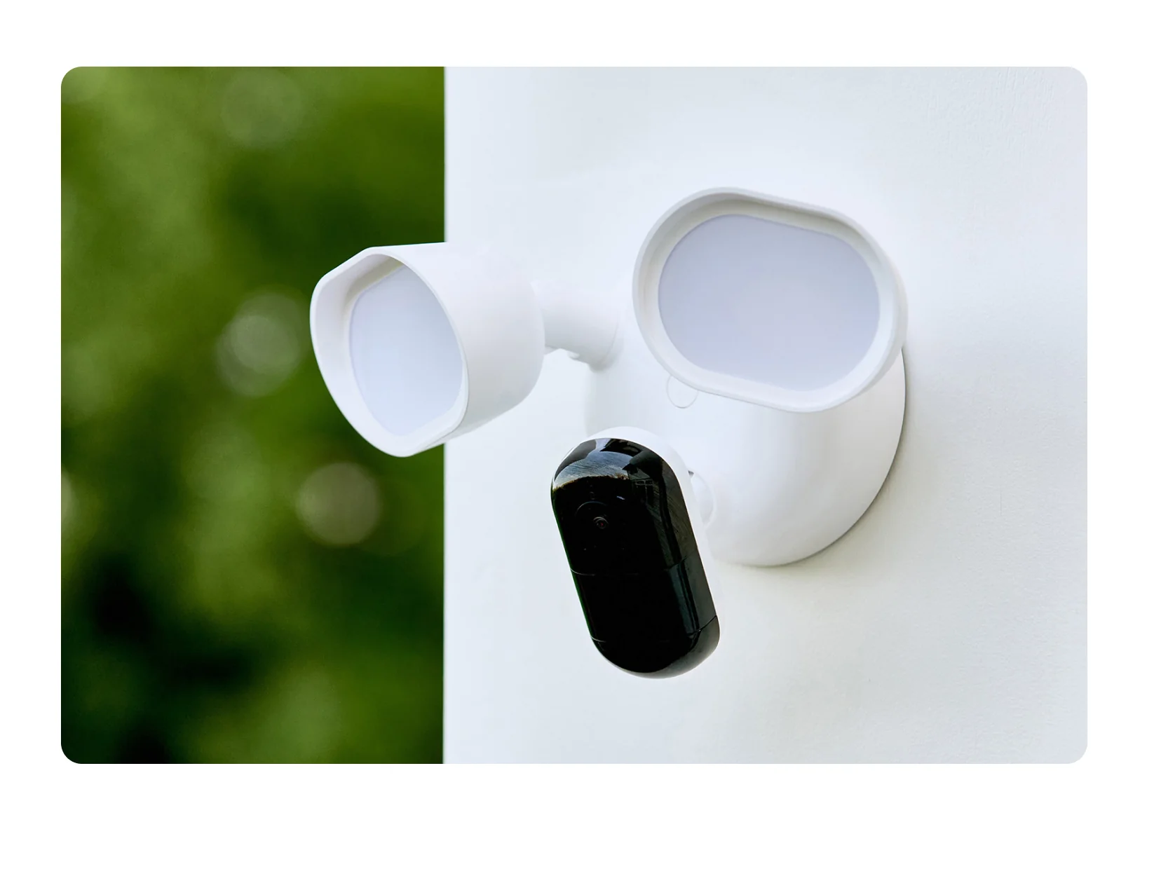 Wired Floodlight - Image 9